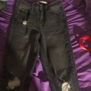 Gray high rise jeans with ripped